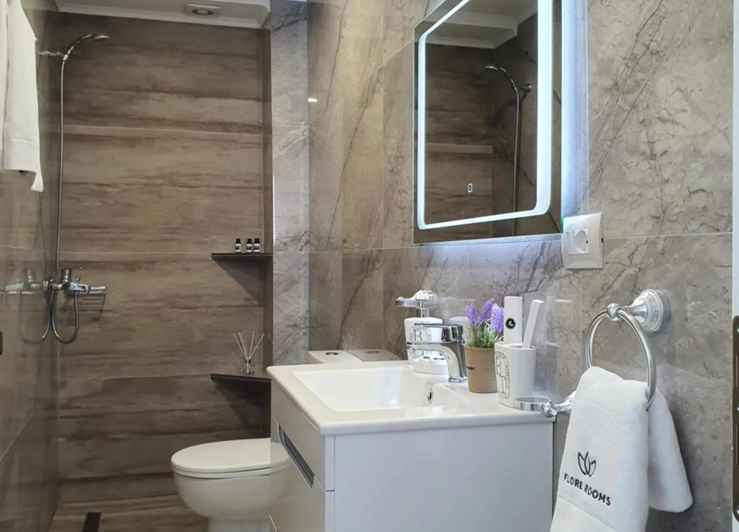 Apartment Flore Rooms Sarande