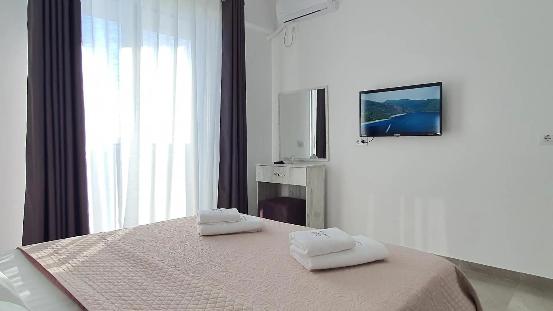 Flore Rooms Sarande Apartment