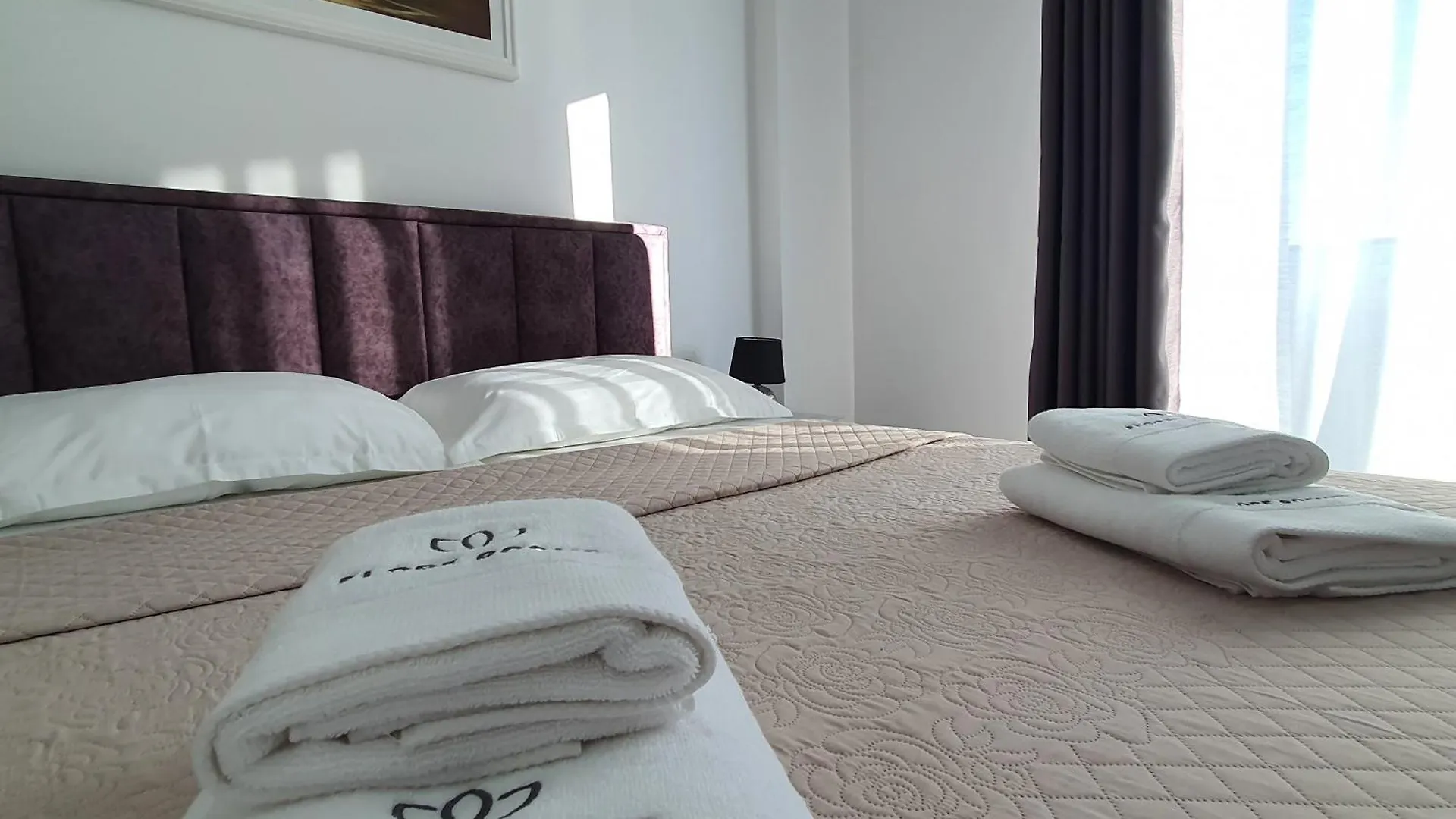 Flore Rooms Sarande