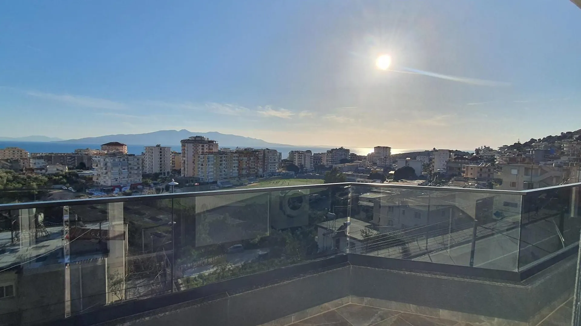 Flore Rooms Sarande 0*,  Albania