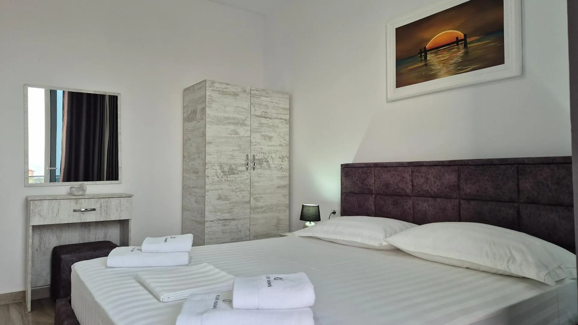 Flore Rooms Sarande Apartment