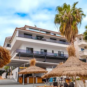 Hotel Era, Sarandë