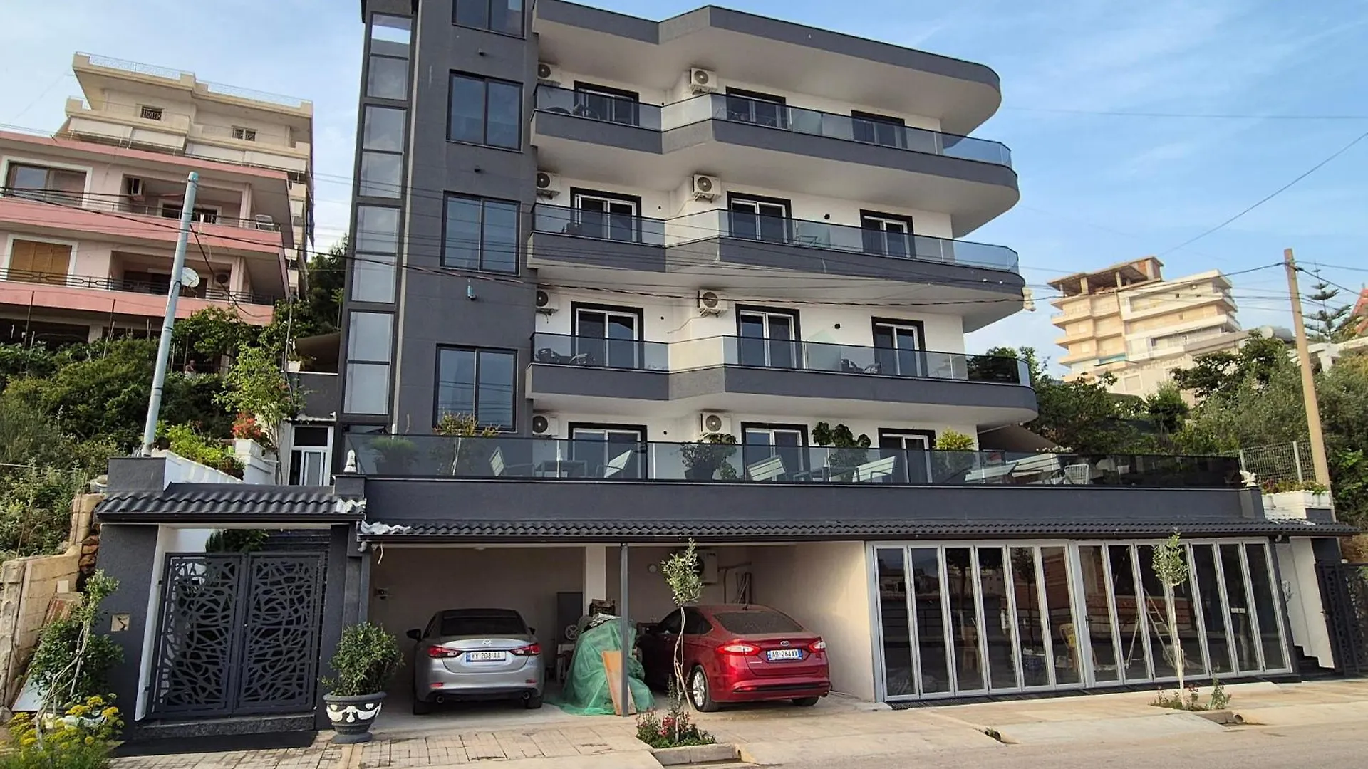 Flore Rooms Sarande 0*,